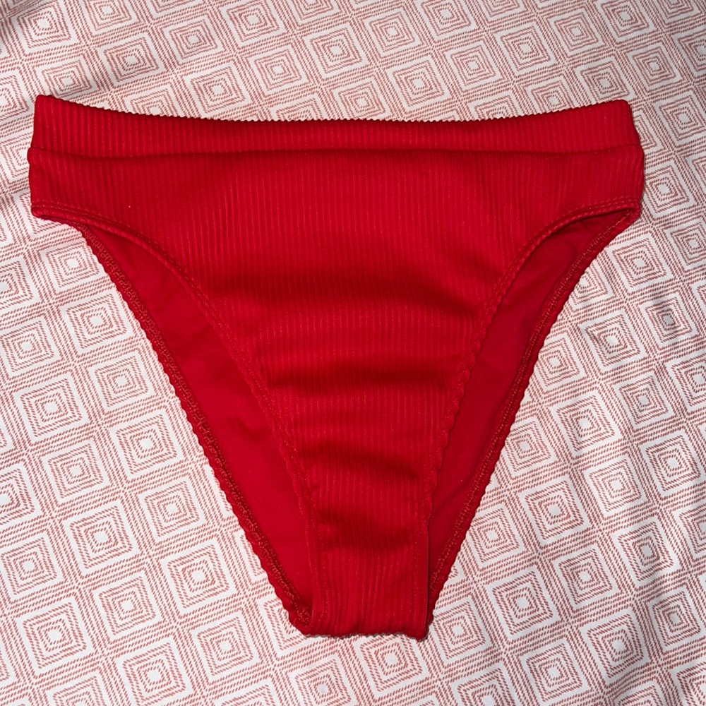 Hollister swim